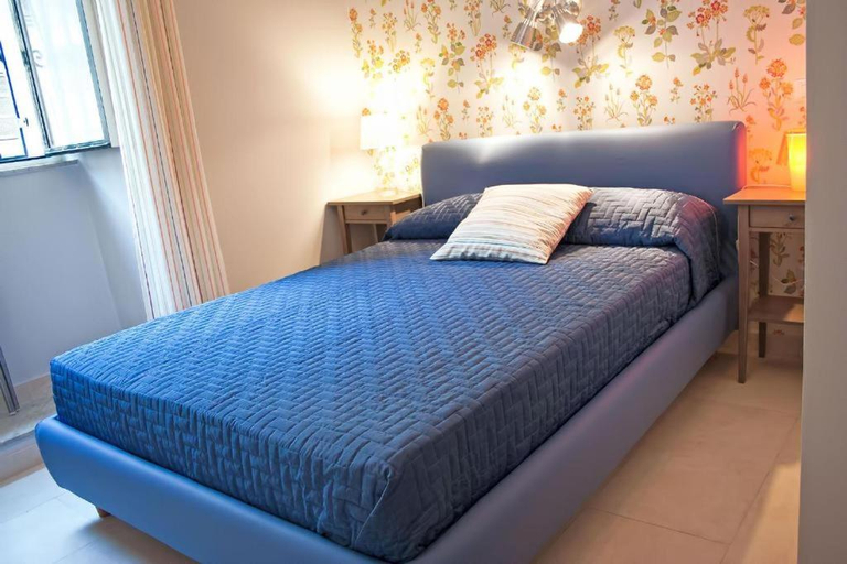 Bedroom 2, In City-In, Catania