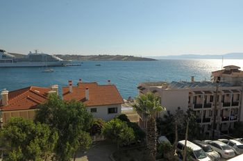 Others 4, Saatli Apart Otel, Çeşme