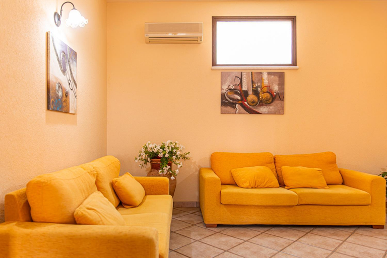 Others 4, Exclusive Palm House near the beach, Trapani