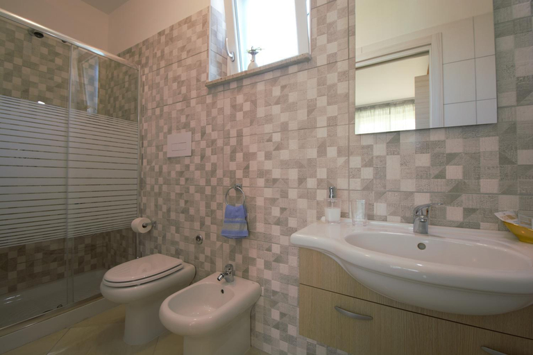 Others 3, Askia Rooms & Breakfast, Salerno