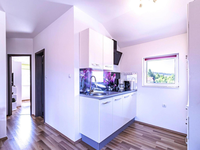 5, Apartment in Bilice near Krka National Park, Bilice