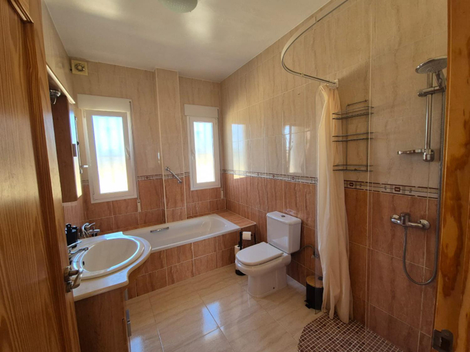Bathroom 2, Casa Castillo, Almería
