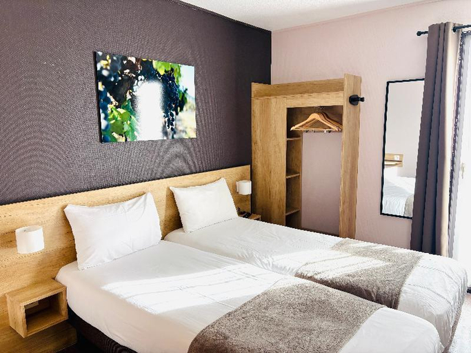 Bedroom 2, Hotel Wood Inn Bordeaux Aeroport, Gironde