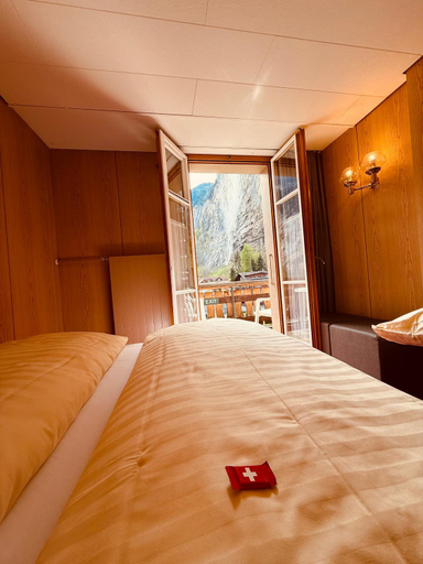Bedroom 4, Hotel Staubbach, Interlaken