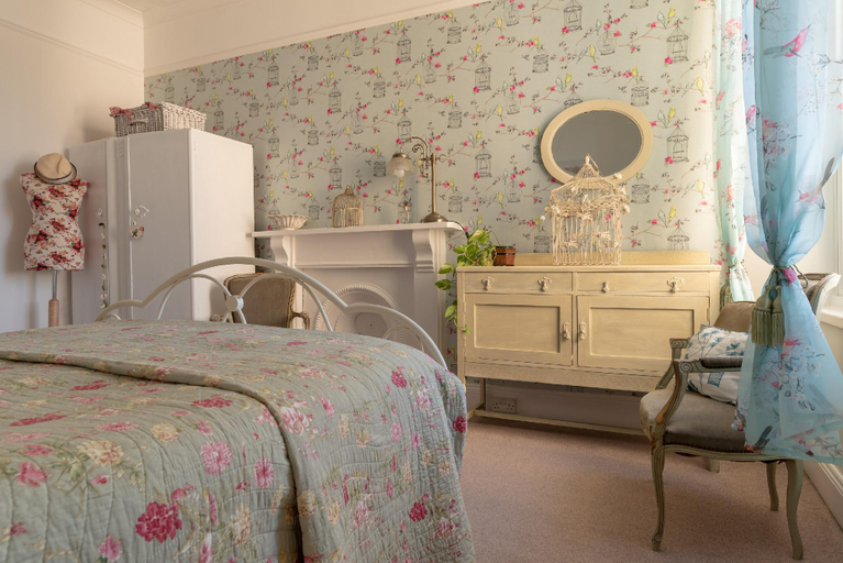Others 3, The Birches - Luxurious Villa ideal for families, Torbay