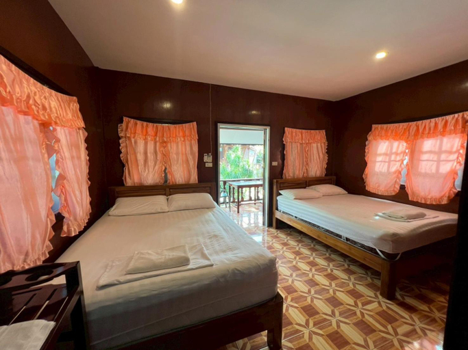 Bedroom 1, Silver Beach Bungalow, Ko Phangan