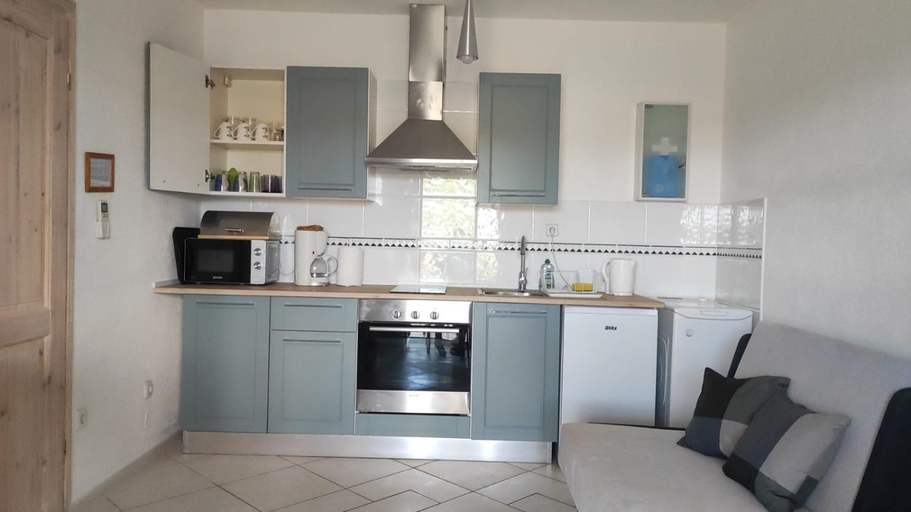 Others 3, Apartments Nera, Vodice