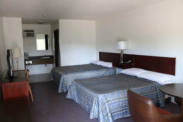 Bedroom 3, COUNTRY SQUIRE MOTOR INN, Peace River