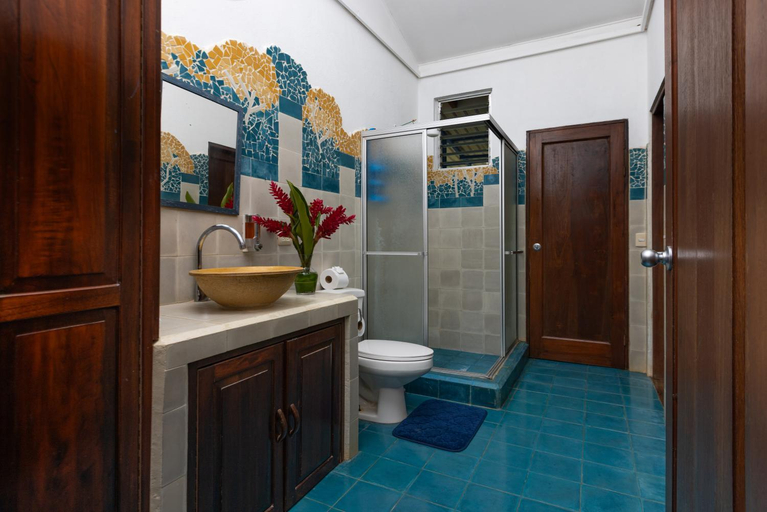 Bathroom 3, Casa Cedro - Portasol Vacation Rentals, Aguirre