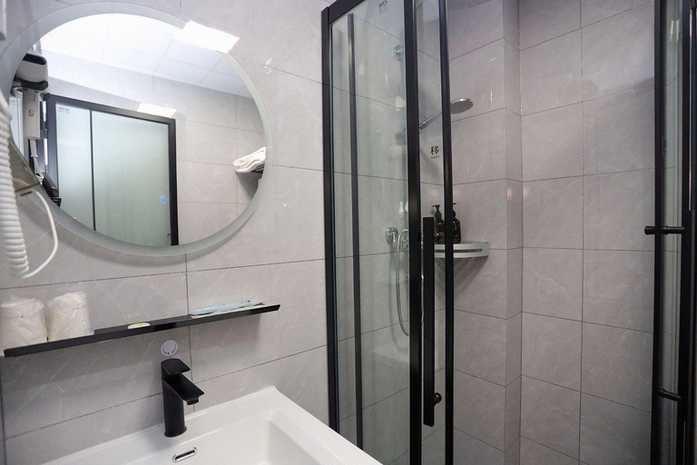 Bathroom 3, Shell Hotel Rizhao Wanpingkou Lighthouse Scenic Area 2nd Haibin Road, Rizhao
