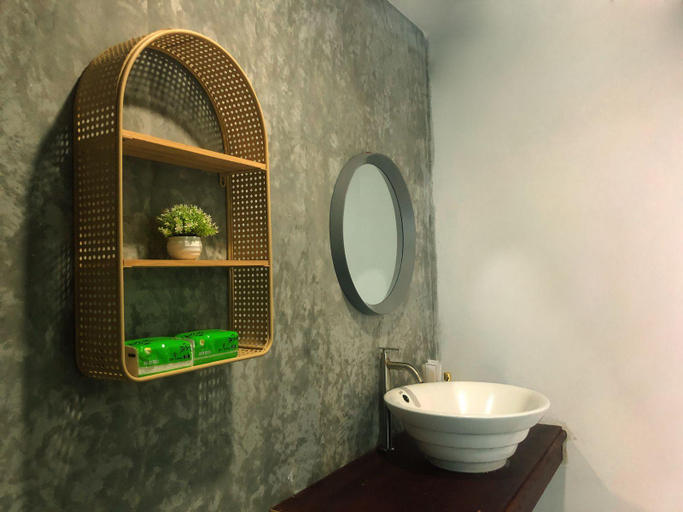 Bathroom 3, Vang Vieng Remember Hotel, Vangvieng