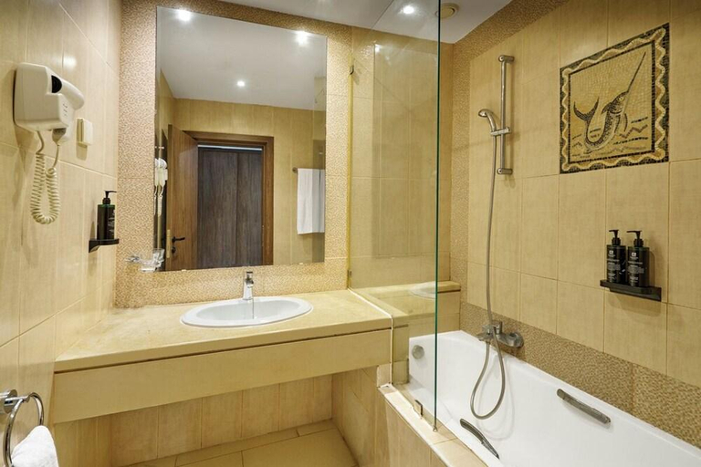 Bathroom 3, Appartement Mahdia Beach & Aqua Park, Mahdia