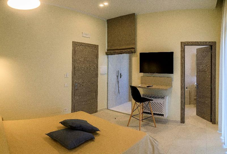 Bedroom 3, Domus Vivian, Salerno