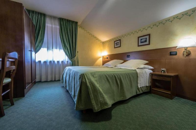 Bedroom 2, Hotel Beau Sejour Pre-Saint-Didier, Aosta