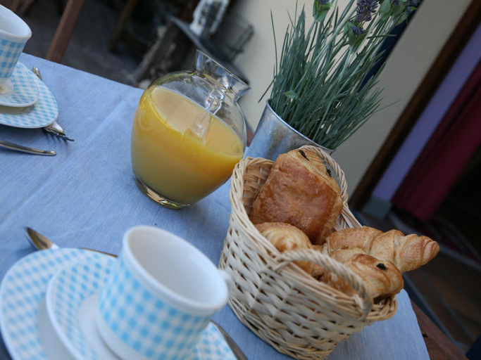 Food & Drinks, Charming Stay in Noville, Luxembourg