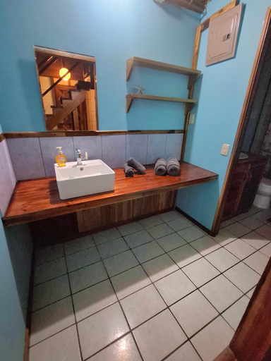 Bathroom 3, El Jardin de Playa Negra, Talamanca