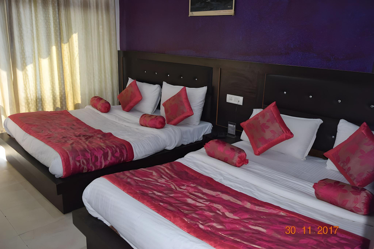 Bedroom 5, Hotel Trishul Haridwar, Hardwar