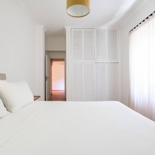 5, 4BD Apartment with Outdoor Jacuzzi Garden, Attica