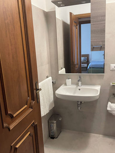 Bathroom 4, Appartamenti Aspromonte, Milano