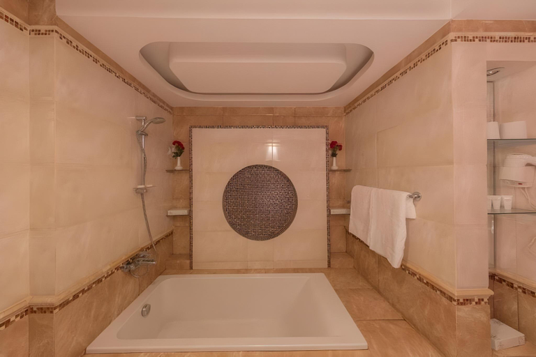 Bathroom, Snood Al Rayyan Hotel, Makkah