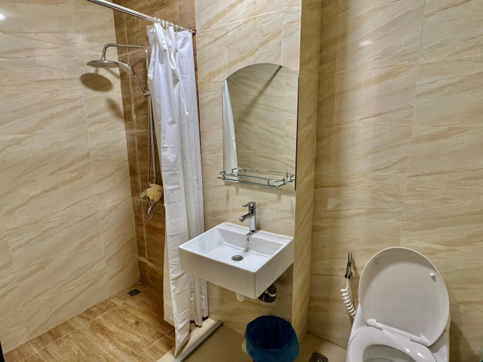 Bathroom 3, FAMILY ROOM DELUXE FORMOSA RESIDENCE APARTMENT, Batam