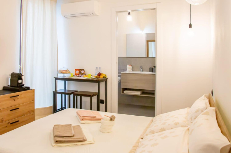 Others 4, A Mos Veure B&B, Sassari