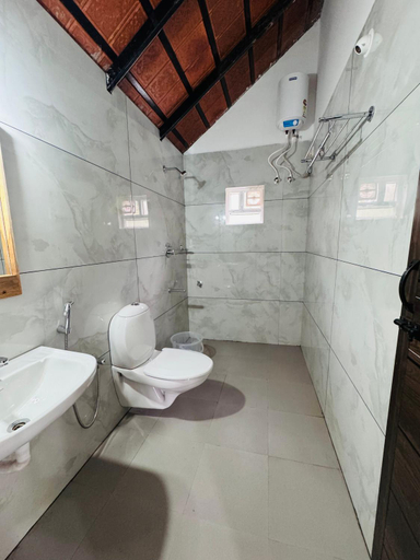 Bathroom 3, Greenhouse Homestay, Kodagu