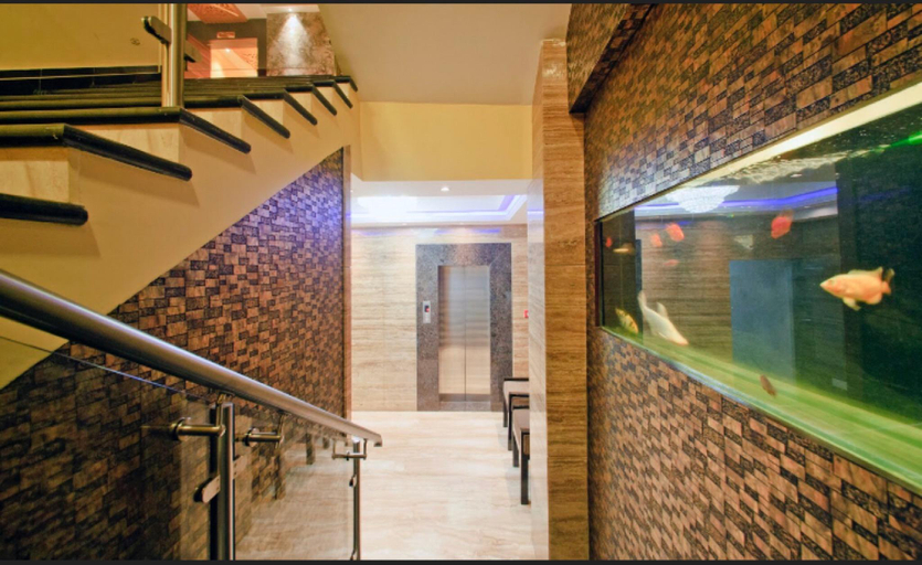 Others 5, Hotel Golden Palace, Kolkata