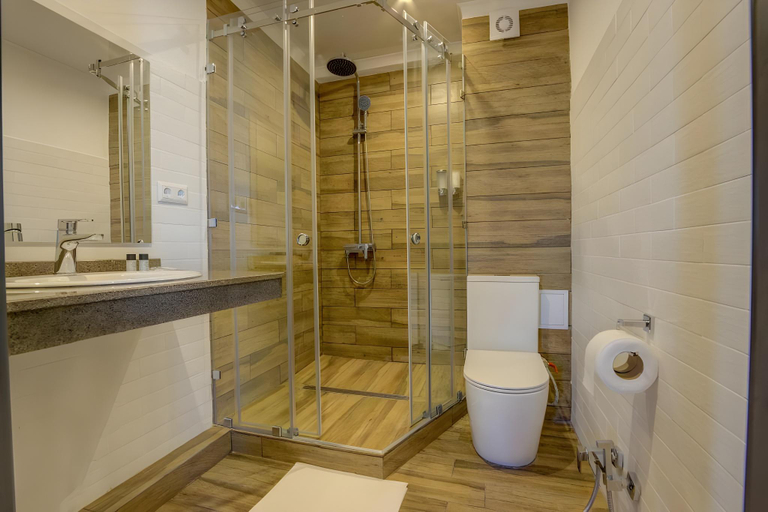Bathroom 4, Olimp Hotel, Ysyk-Köl