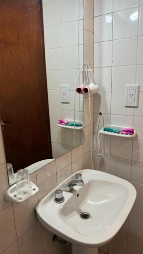Bathroom 2, El Torreon, Capital