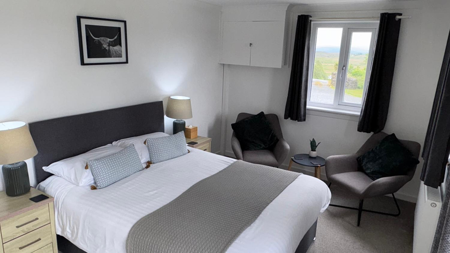 Bedroom 2, Loch Eyre House, Highland