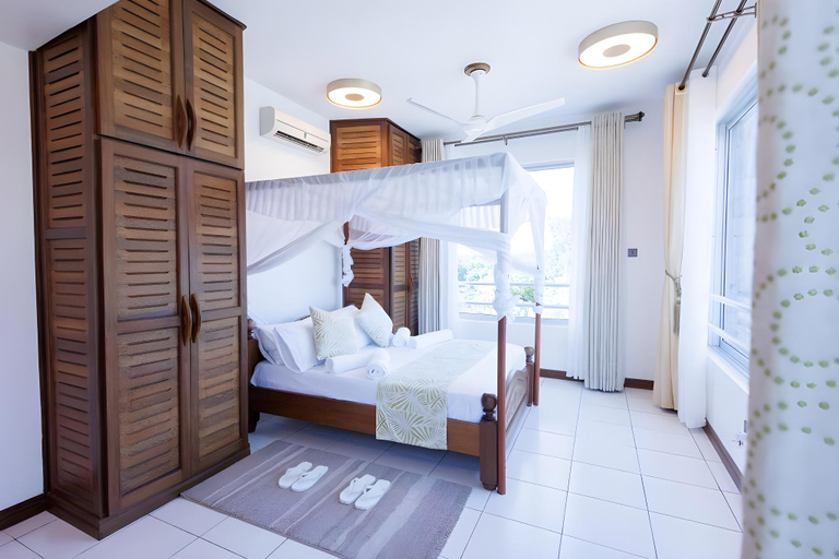 Others 4, Beachfront Apartment, Nyali