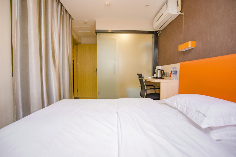 Bedroom 2, 7 Days Premium·Shenyang North Railway Station North Square, Shenyang