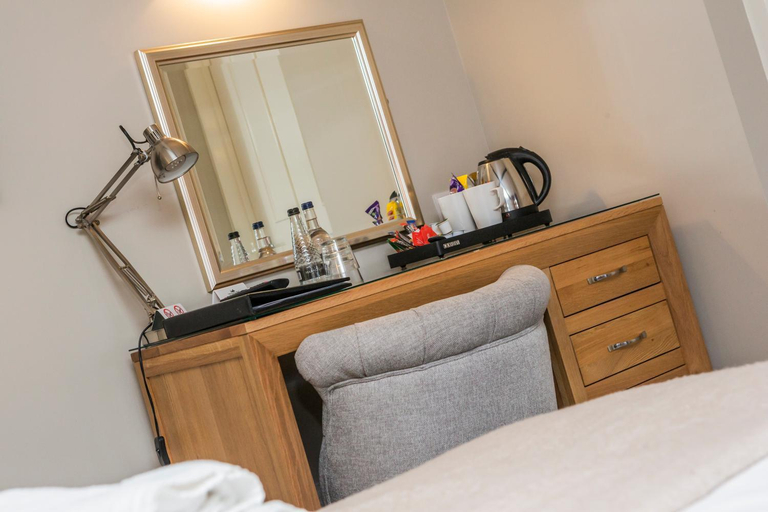 Bedroom 2, The Black Swan Inn, Norfolk