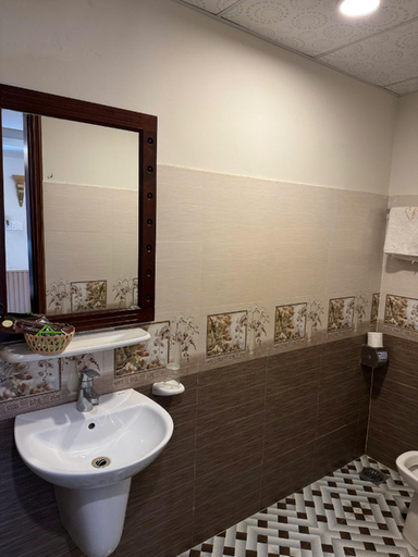 Bathroom 5, Thanh Thu 1 Hotel, Kon Tum