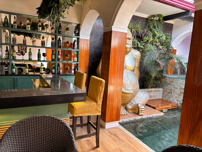 Others 5, Golden Gorilla Villa with private pool & jacuzzi, Angeles City