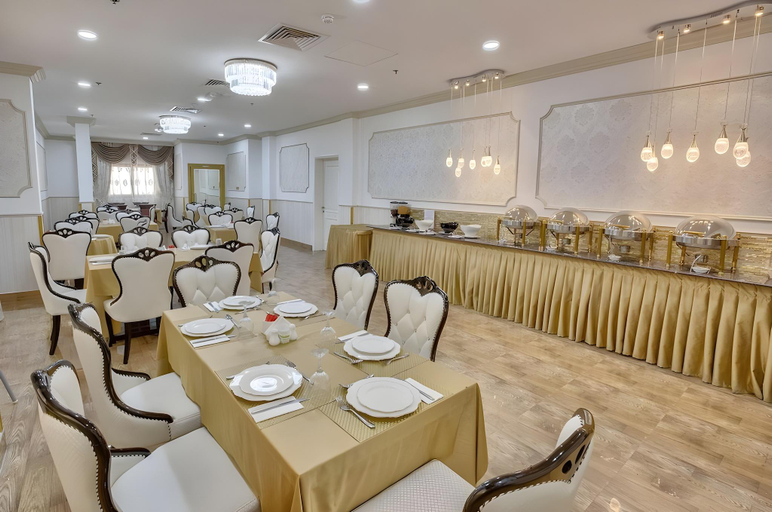 Food & Drinks 4, Royal Hotel, Sharjah City