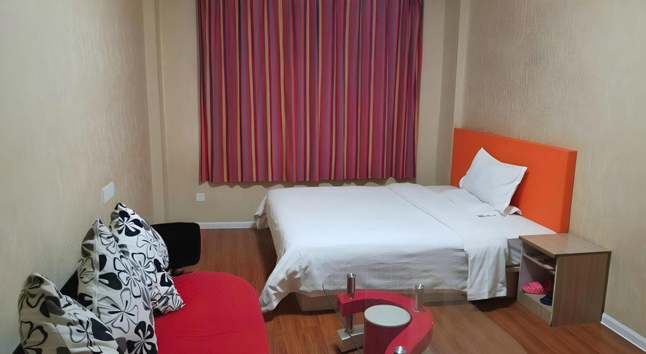 Bedroom 2, 7 Days Premium· Jiyuan Tiantan Road Xinyi City Square Store, Jiyuan shi
