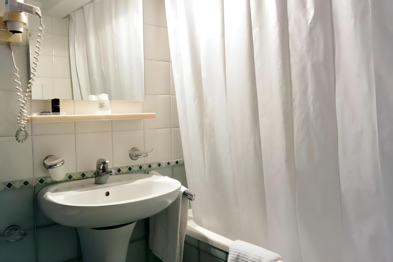 Bathroom 4, Hotel San Moise', Venezia