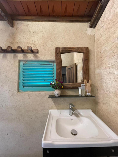 Bathroom 5, HappyZen Farm, Xuyên Mộc