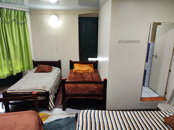 Bedroom 3, Hostal Latitud Ecuem, Quito
