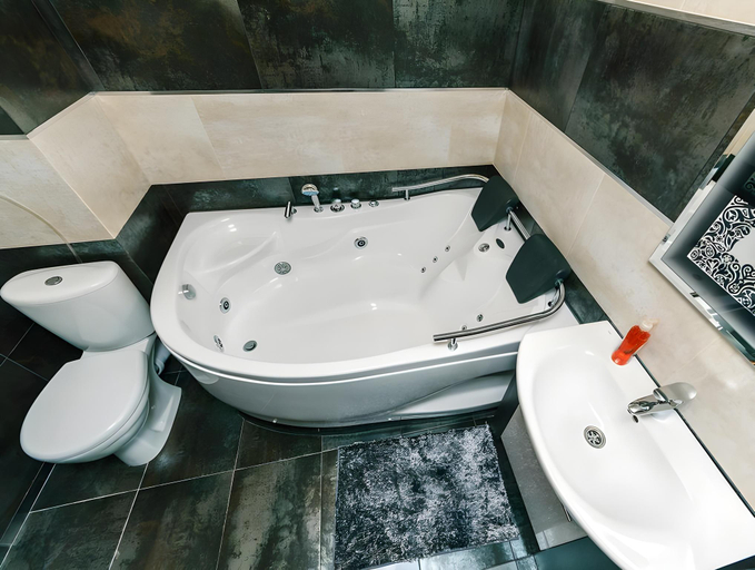 Bathroom 2, Luxrent Apartments on Lesi Ukrainki - Kiev, Pechers'kyi
