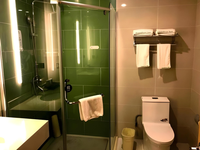Bathroom 3, GreenTree Inn Dongtai Sancang Town, Yancheng