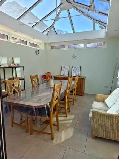 Others 3, Homestay Close to Salisbury Cathedral, Wiltshire