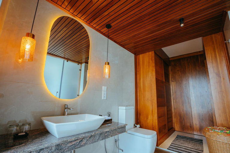 Bathroom 4, Hotel Ferola, Matara Four Gravets