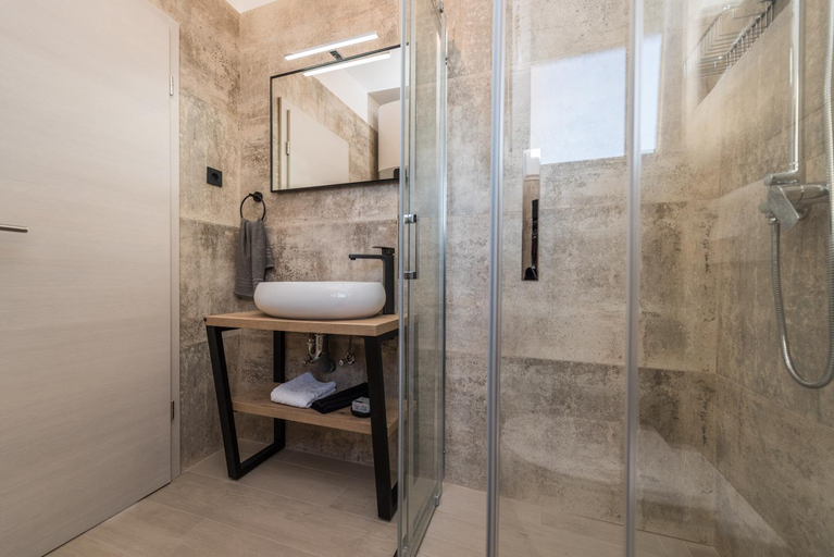 Bathroom 2, Apartments Yellow, Novalja