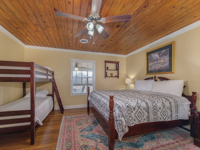 Bedroom 3, Sunrise Cove by Jackson Mountain Rentals, Jefferson