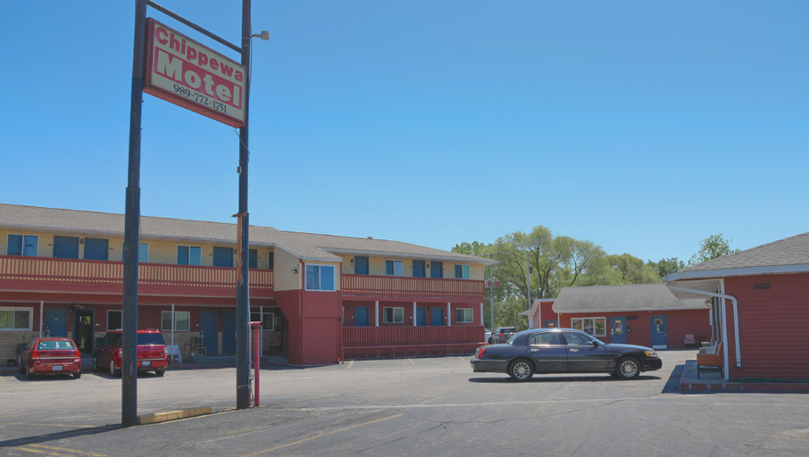 Exterior & Views 2, Chippewa Motel, Isabella