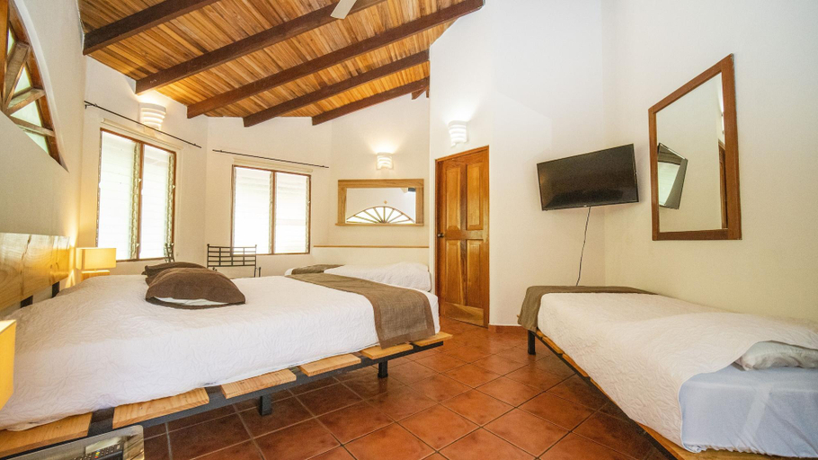 Bedroom 2, Hotel Luna Llena, Santa Cruz