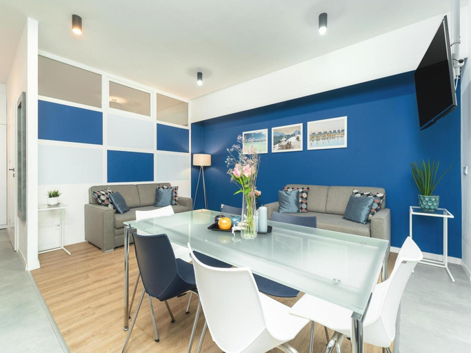 5, Comfortable apartment close to a sandy beach, Kamień